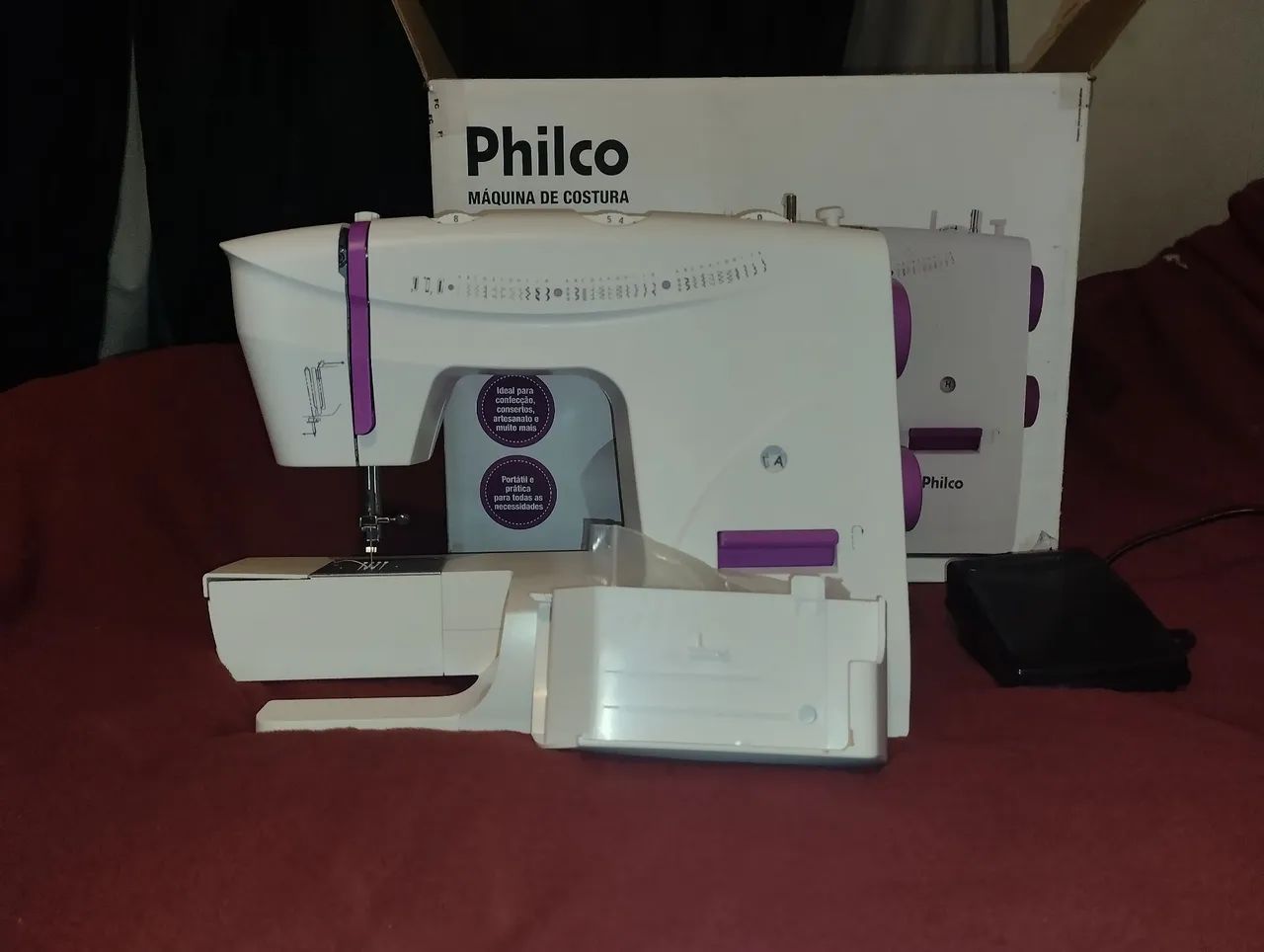 Máquina de costura PHILCO 32 pontos, nova