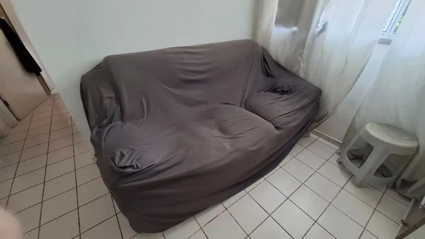   DOAÇÃO DE SOFÁ DE APROXIMADAMENTE 2 METROS - Foto 2