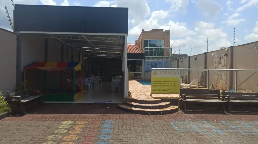 Espaço para festas à venda, 220 m² por R$ 870.000,00- Ernani de Moura Lima - Londrina/PR - Foto 2