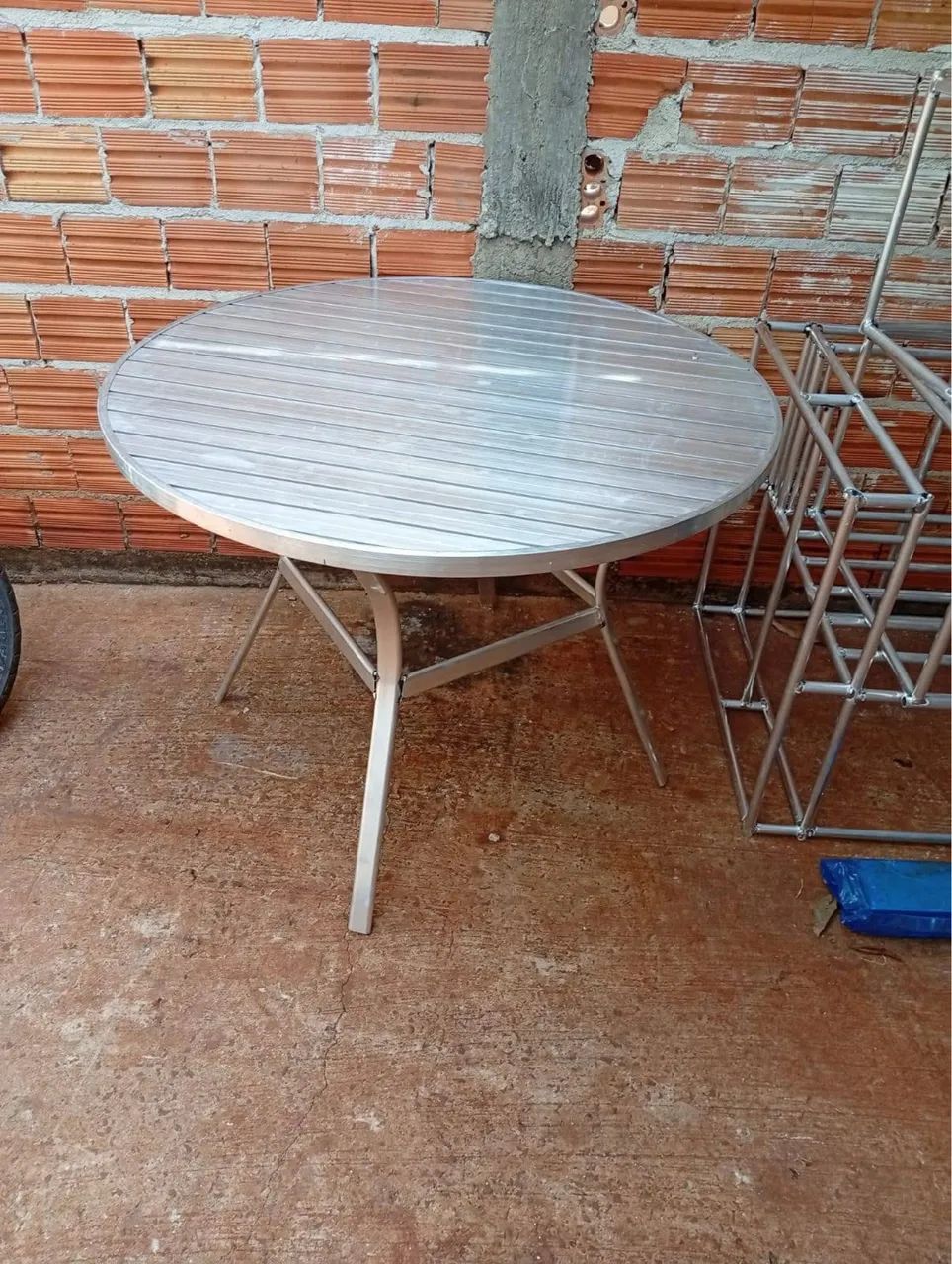 Mesa de 1,20 ripada em alumínio  - Foto 4