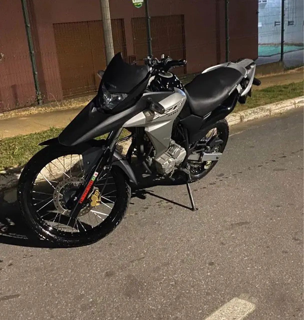 Honda Xre 2018 - Foto 2