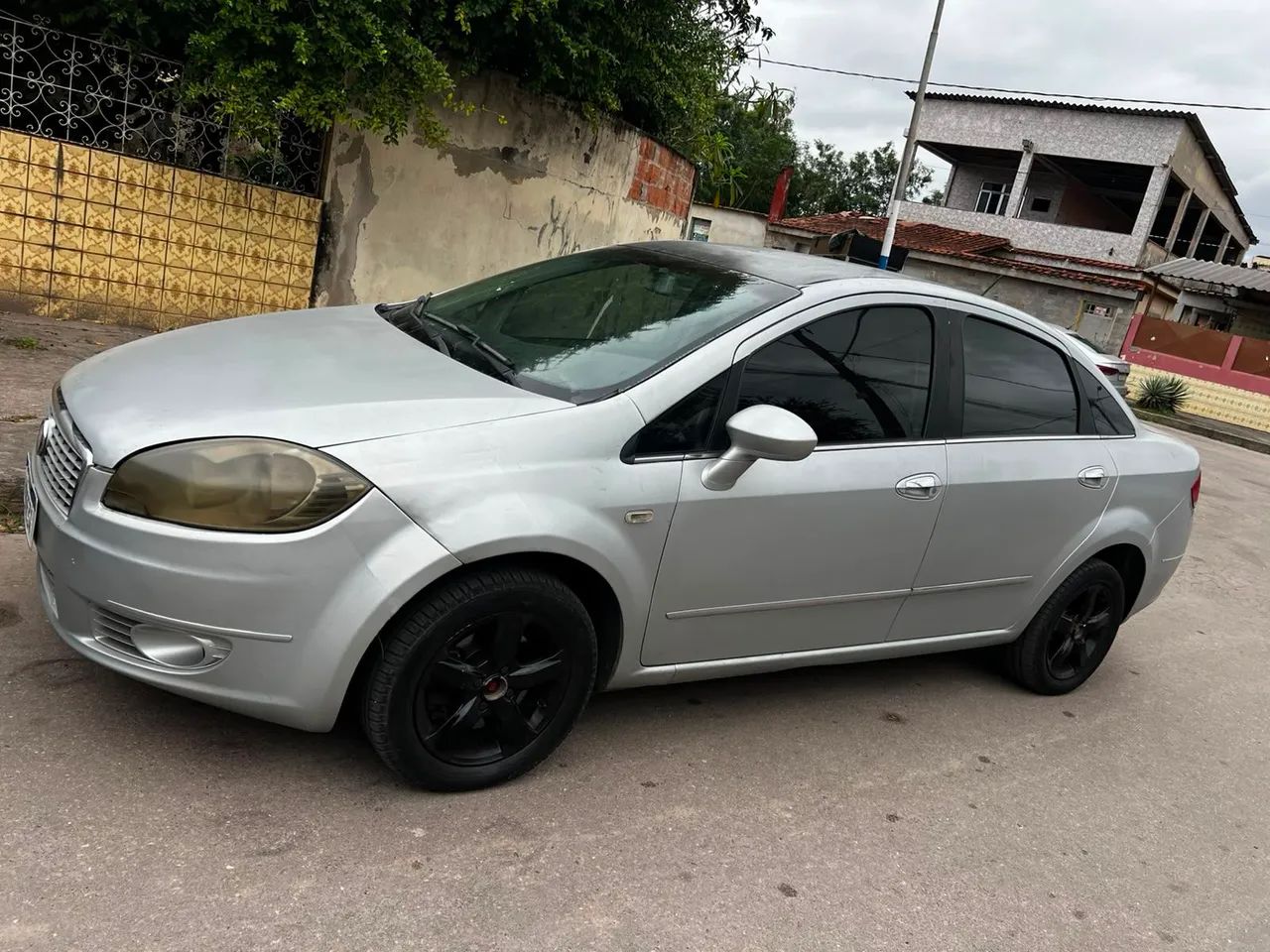 Fiat Linea LINEA 1.9/ HLX 1.9/1.8 Flex Dualogic 4p 2010