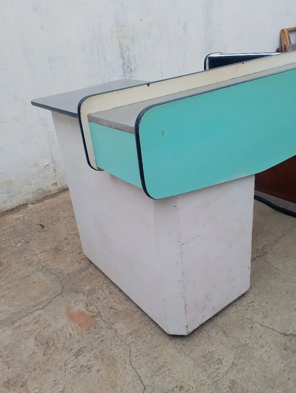 Balcão Caixa usado para vender logo - Foto 4