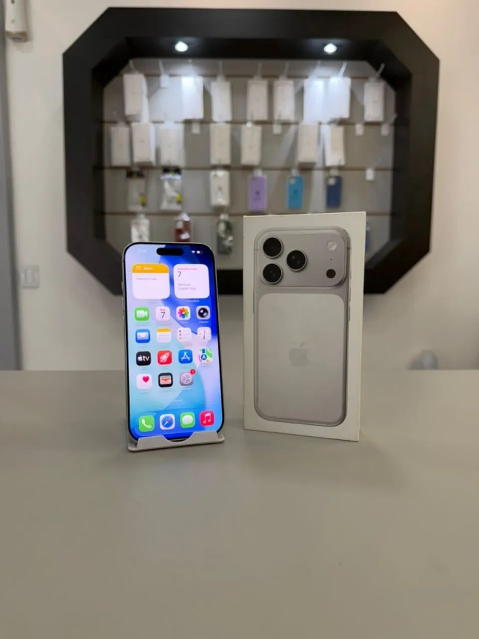 iPhone 17 Pro Max 256gb Silver - Impecável Bateria 100% - 6999,00