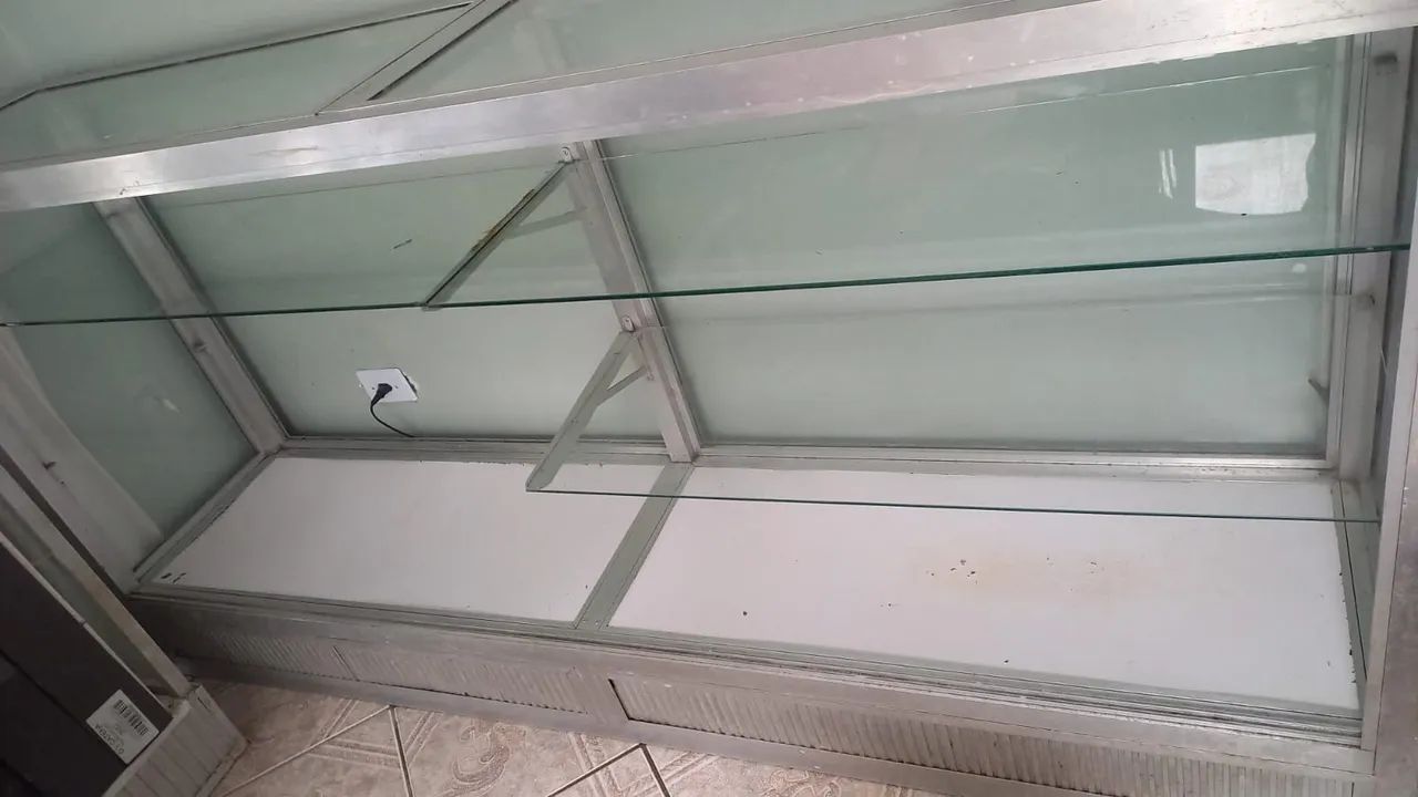 Balcões alumínio e vidro 