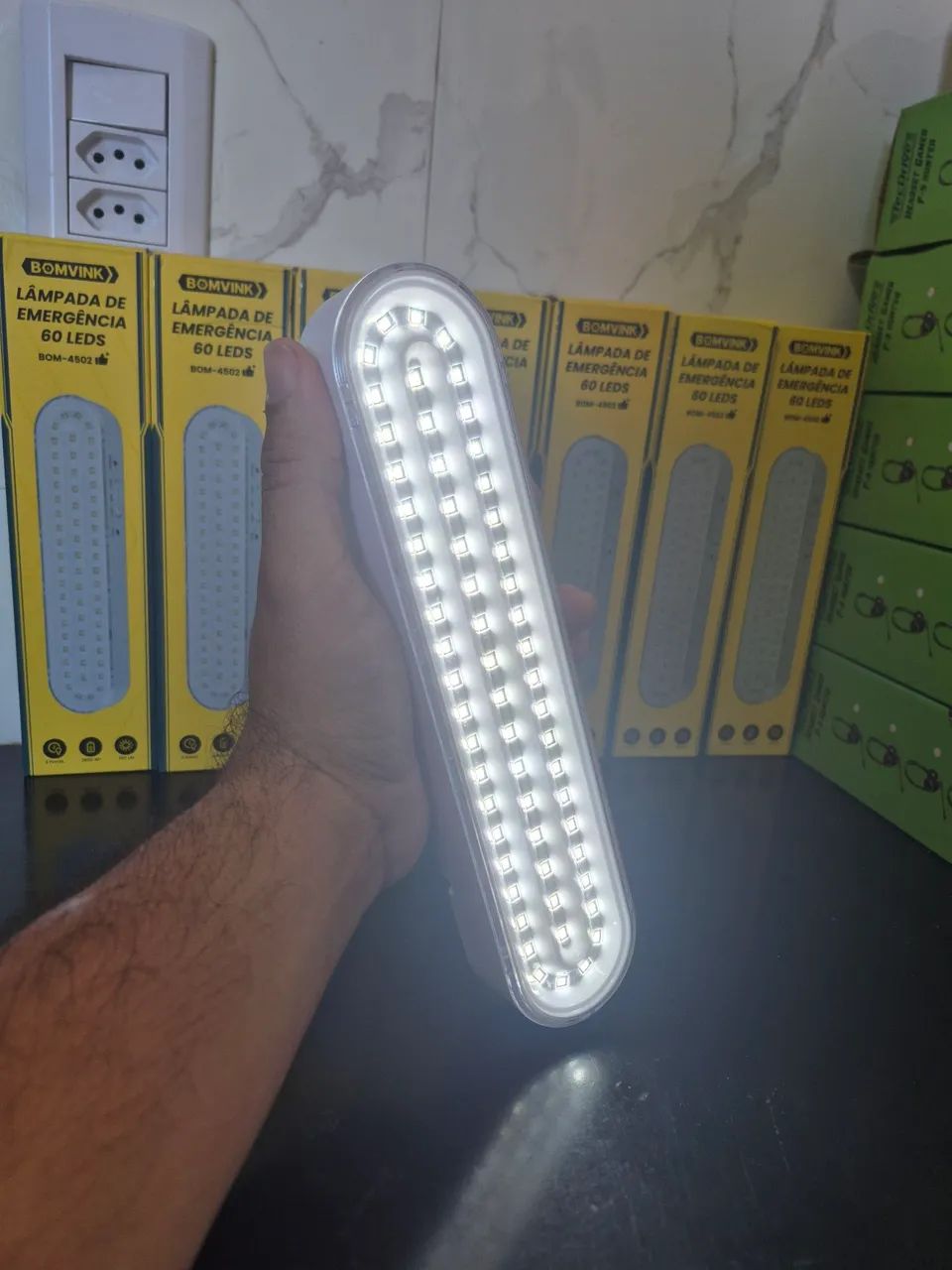 LUMINÁRIA DE EMERGÊNCIA 60 LEDS - Foto 3