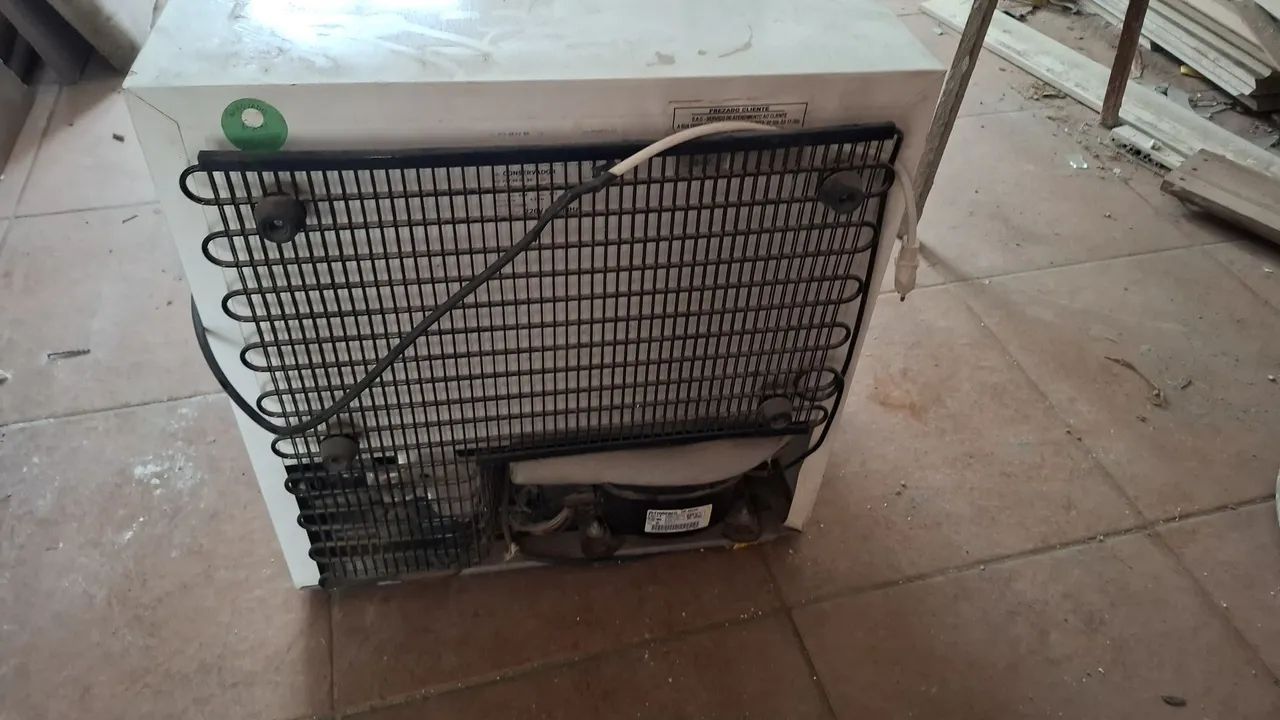 Frigobar Fricon 60L | Cervejeira | 220V - Foto 4
