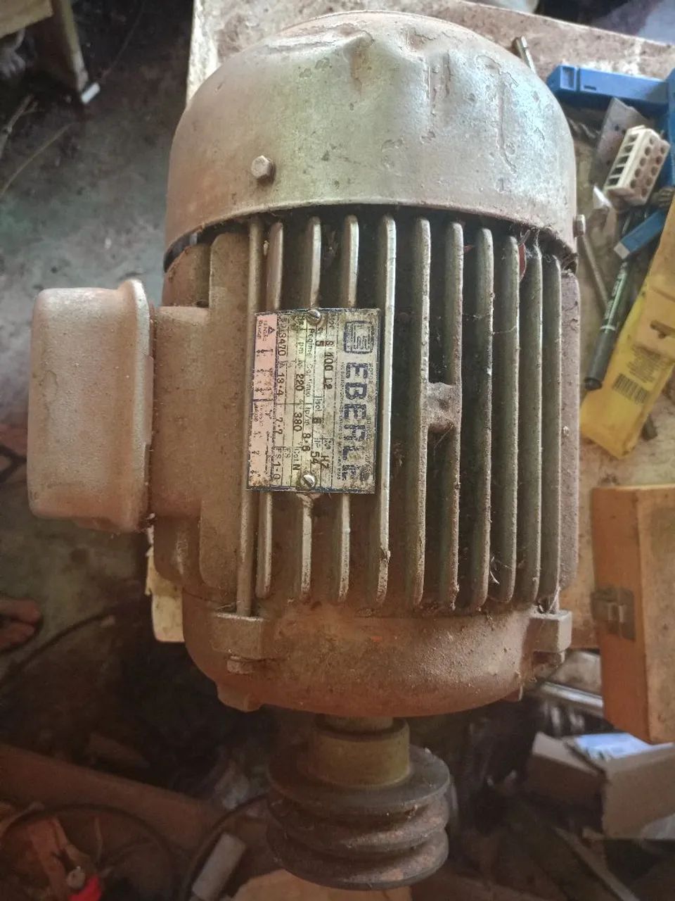 Motor trifásico alta rotação 