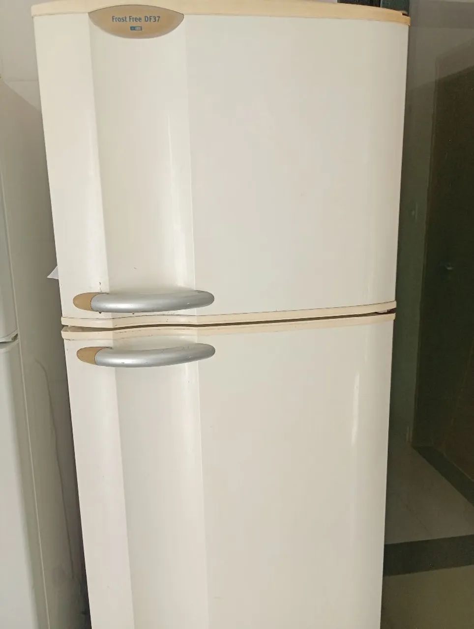 Geladeira Electrolux DF37