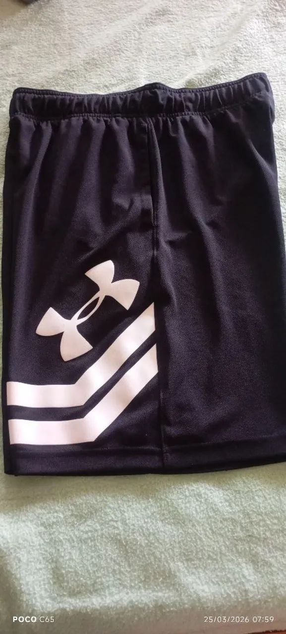 Bermuda UNDER ARMOUR 