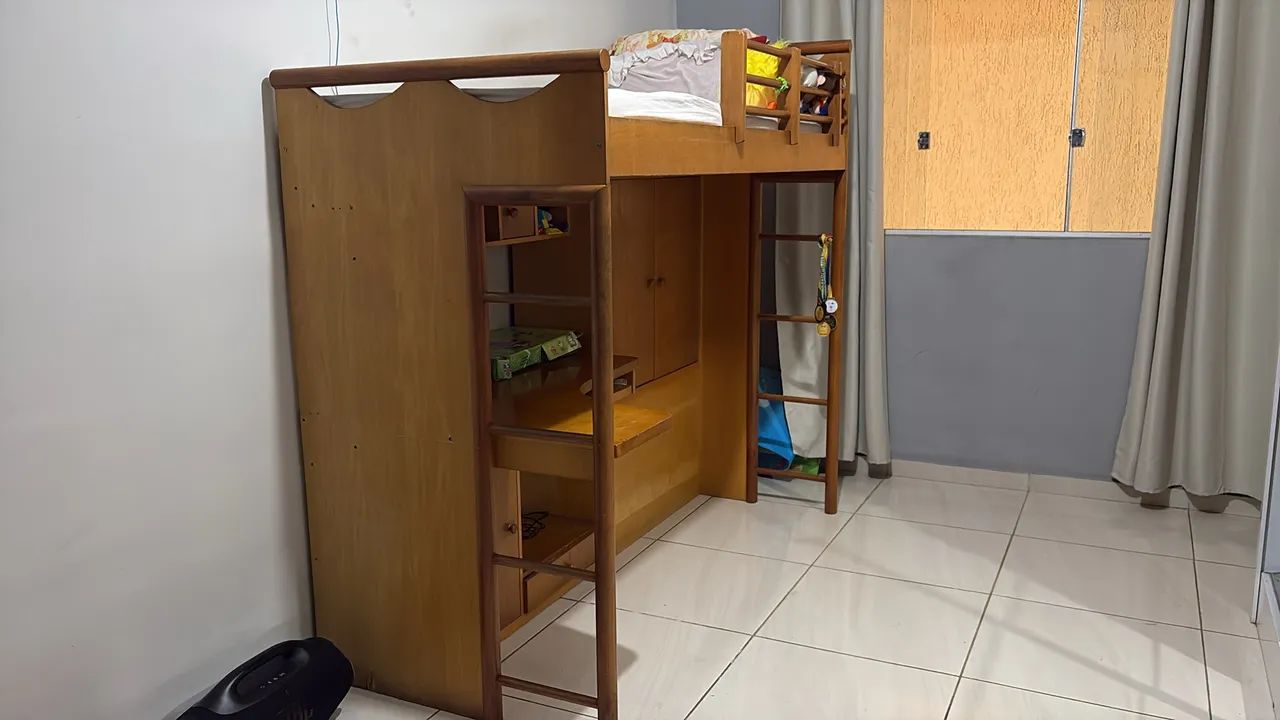 Cama com armário 