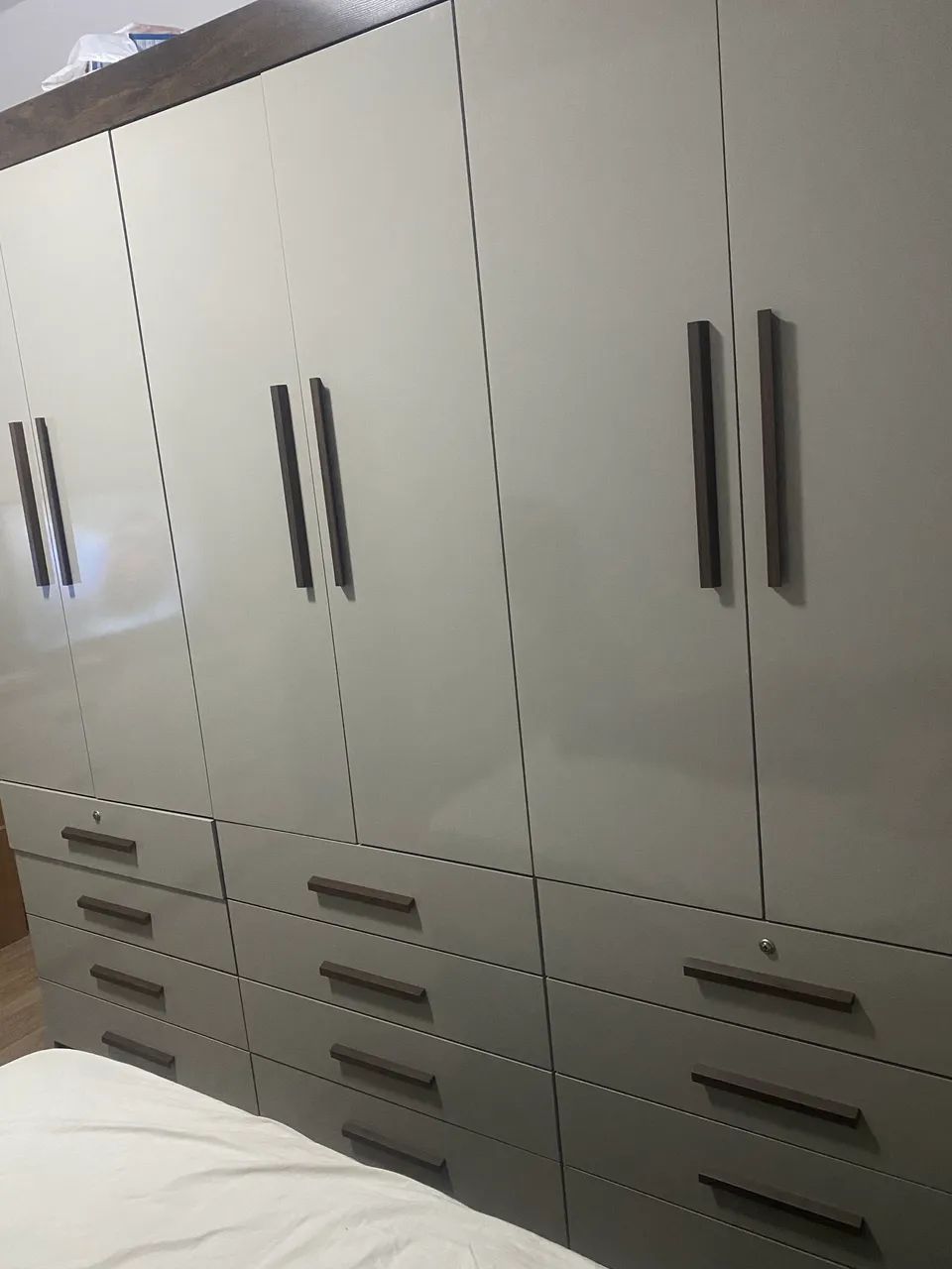 Vende-se Guarda Roupa Casal e Cômoda  - Foto 4