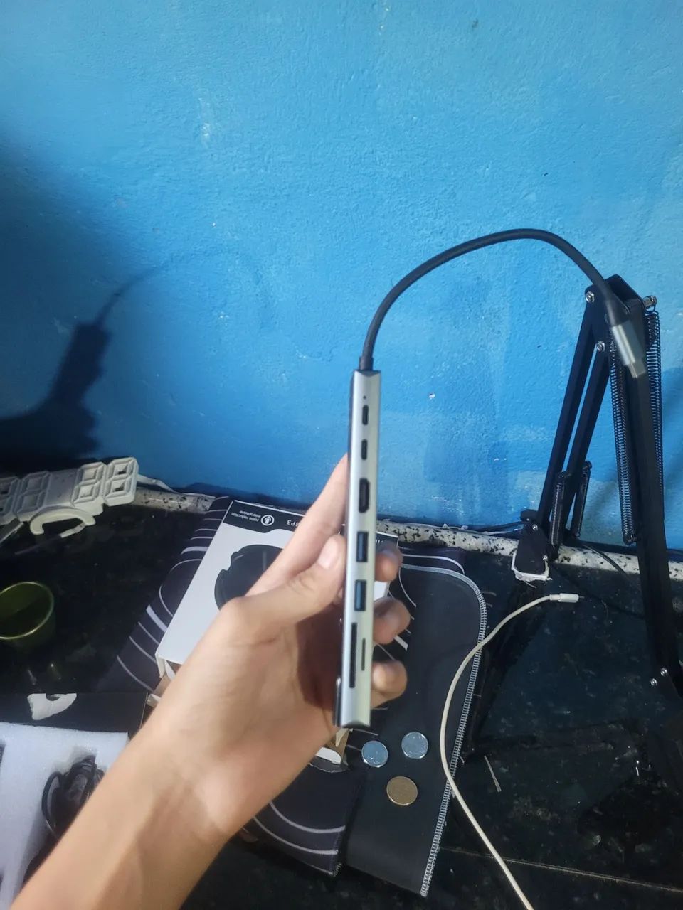 Hub USB com entrada hmi carregador fone Internet e etc 