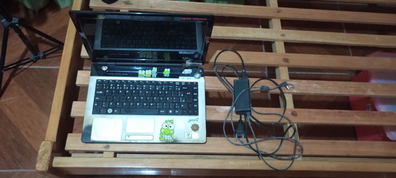 Vende-se notebook para retirada de peças  - Foto 5