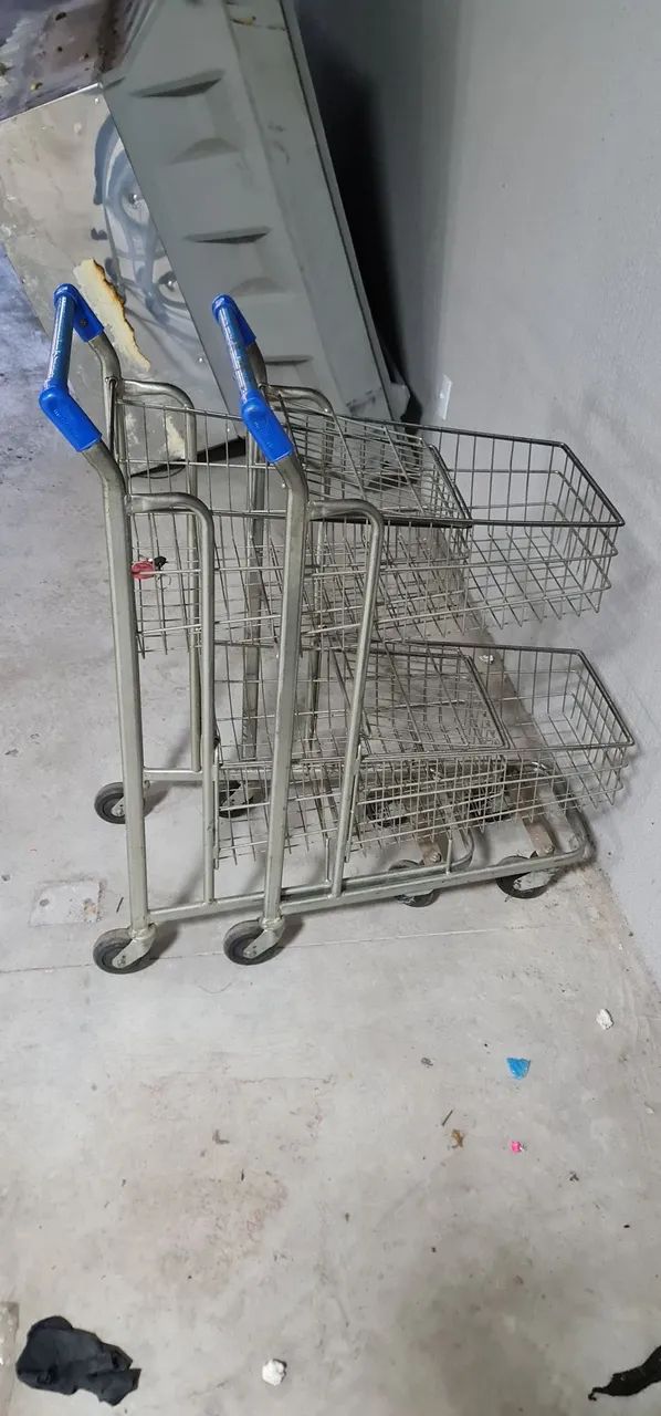 Carrinho de supermecado pequeno 