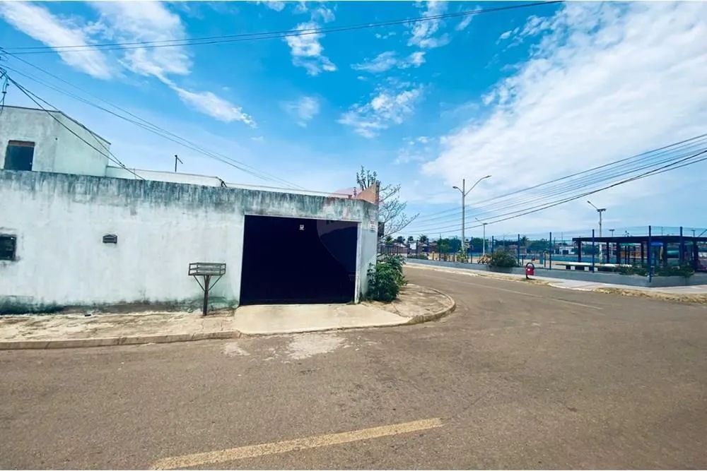 Vende -se Casa de Esquina com Ponto Comercial - Foto 3