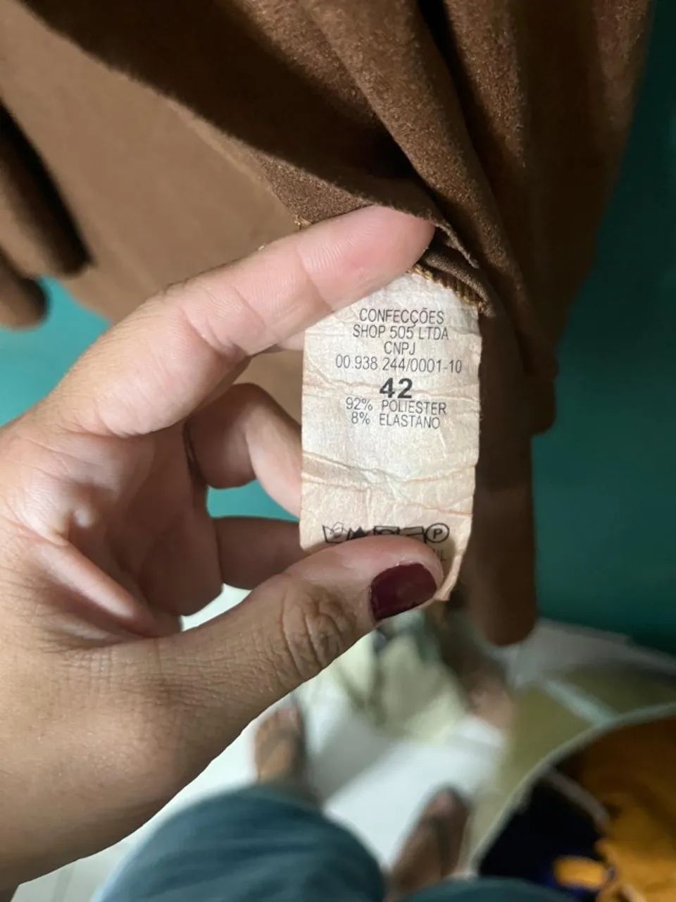 Casaco cardigan marrom efeito veludo - Foto 4