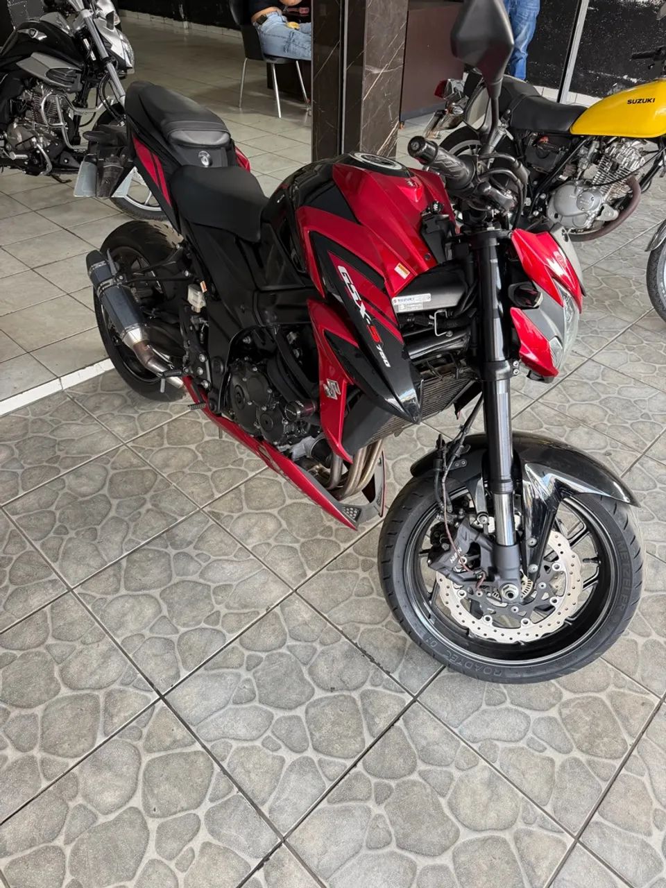 Gsx-750 - Foto 2