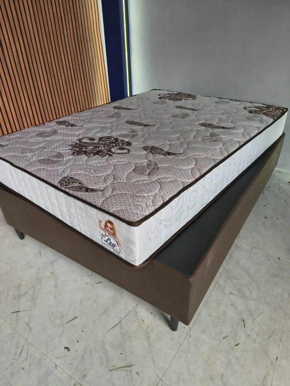 Cama casal Lisboa _ Brinde travesseiros!