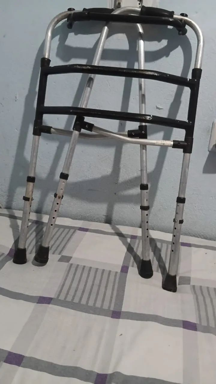 Andador445639441850705920