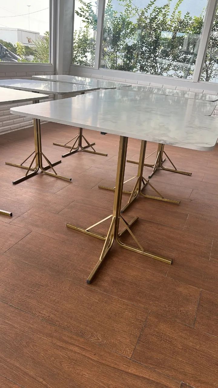 Mesa 04 pessoas em MDF efeito mármore com base em metalon - Foto 3