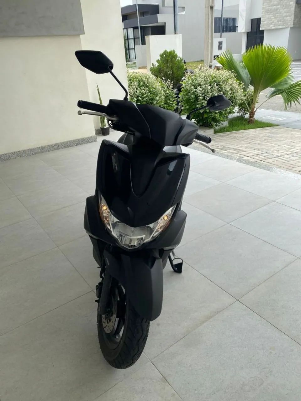 Vendo fluo estado nova , apenas 4000 km - Foto 3