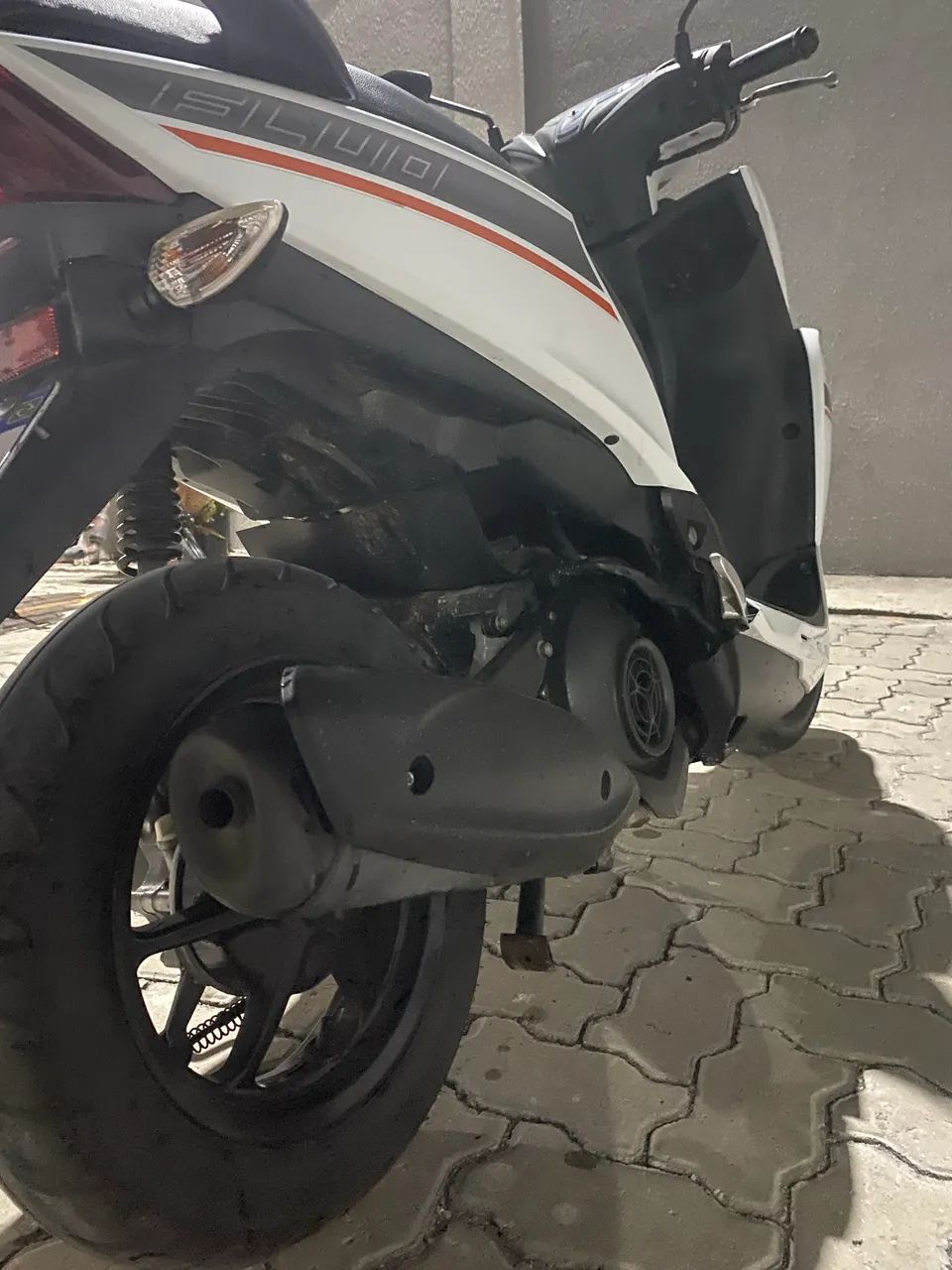 FLUO 125 - Foto 5