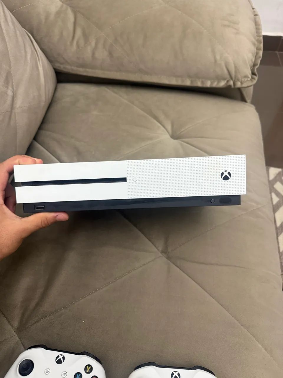 Xbox One S 1tb - Foto 3