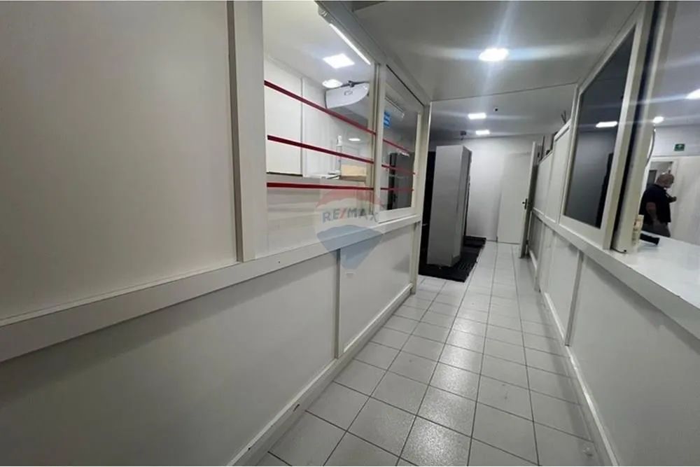 Sala comercial à venda com vaga, em Santa Lucia - Foto 2