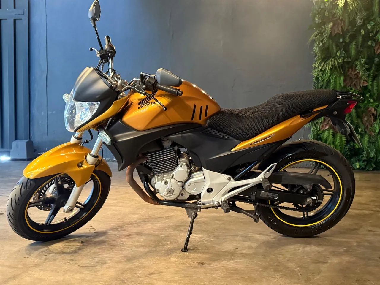 Honda Cb 300r 2011 - Foto 2