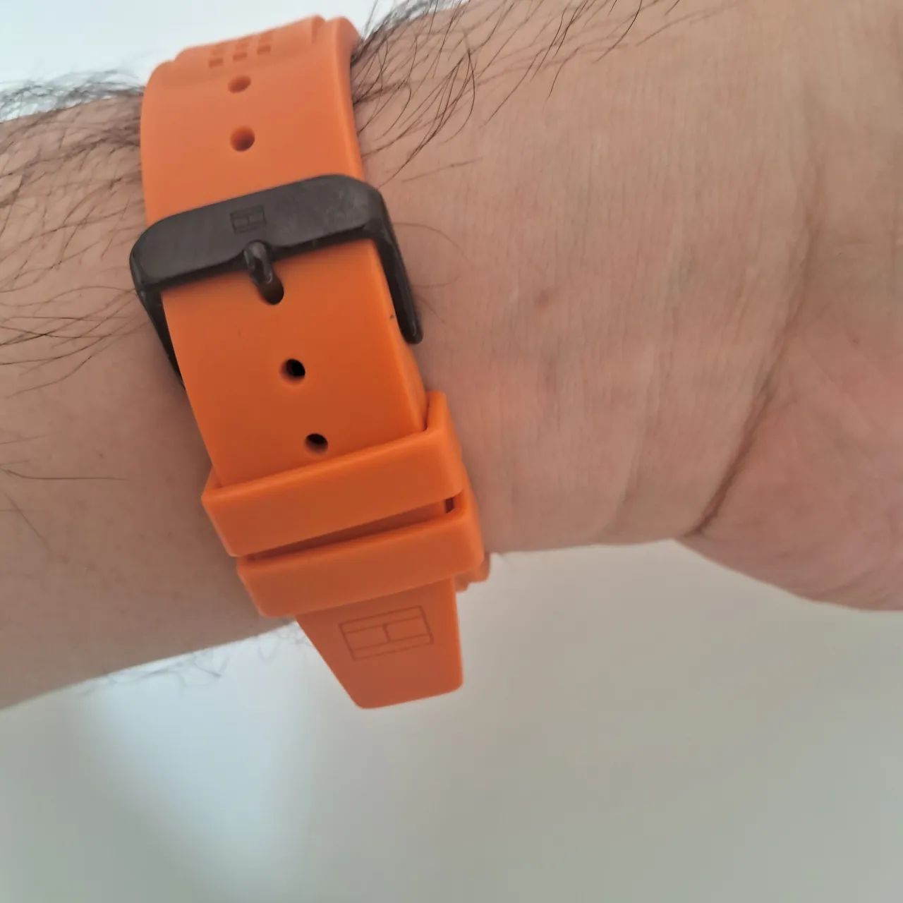 Relógio Tommy Hilfiger Pulseira Laranja  - Foto 2