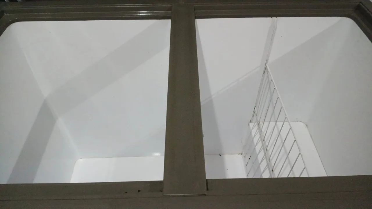 Vendo freezer aceito cartão e parcelo  - Foto 2