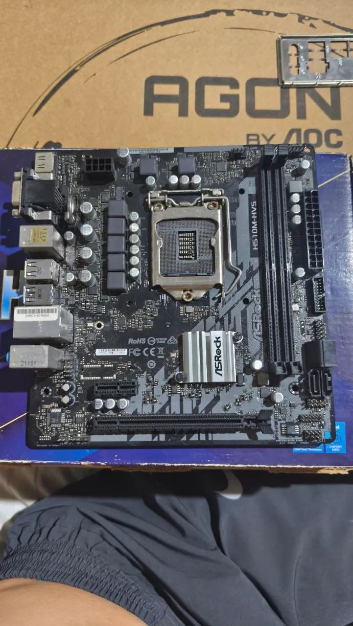 Placa mãe LGA 1200 para reparo.