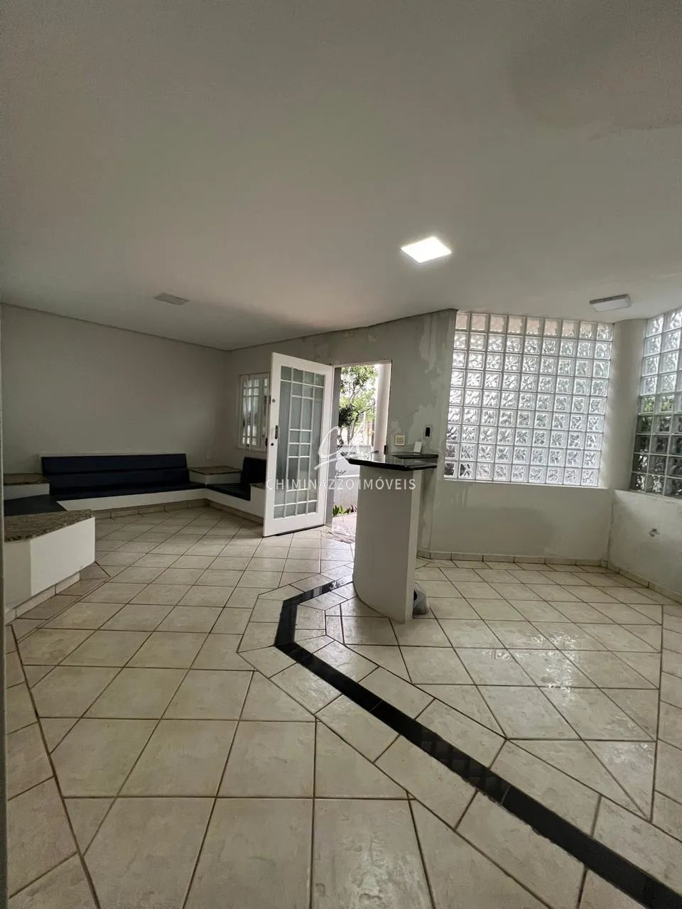 Casa à venda em Valinhos, Vila Papelão, com 5 quartos, com 175 m² - Foto 2