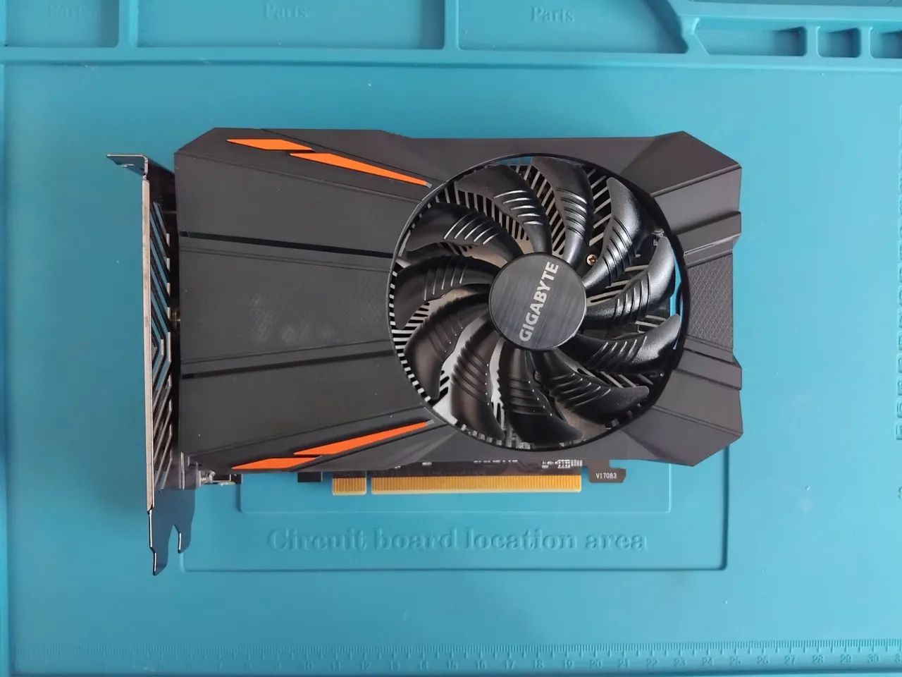 Placa de vídeo Gigabyte RX560 4GB