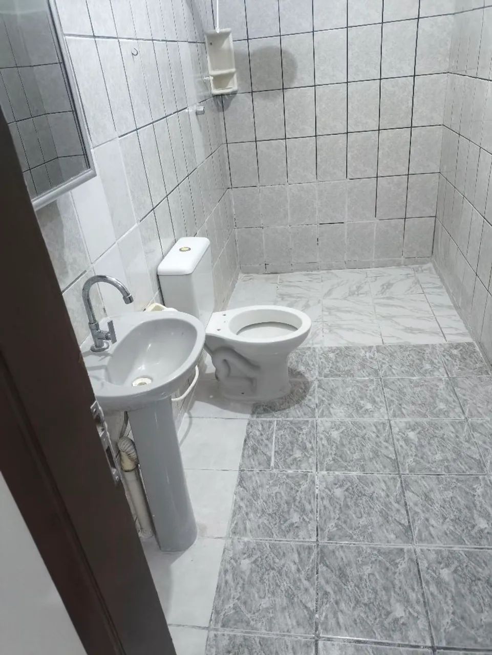 Apartamento no térreo. 1.500,00 - Foto 5