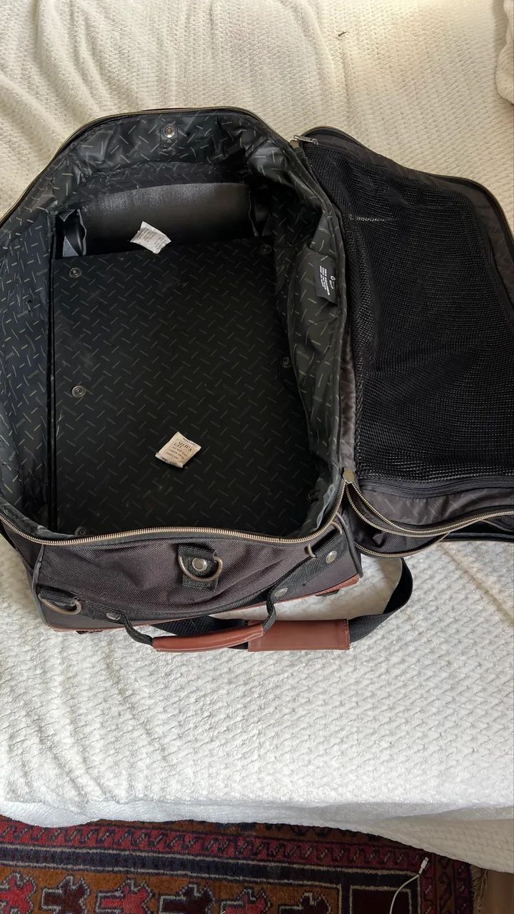 Samsonite dobrável e expansível, tipo ?duffel?,