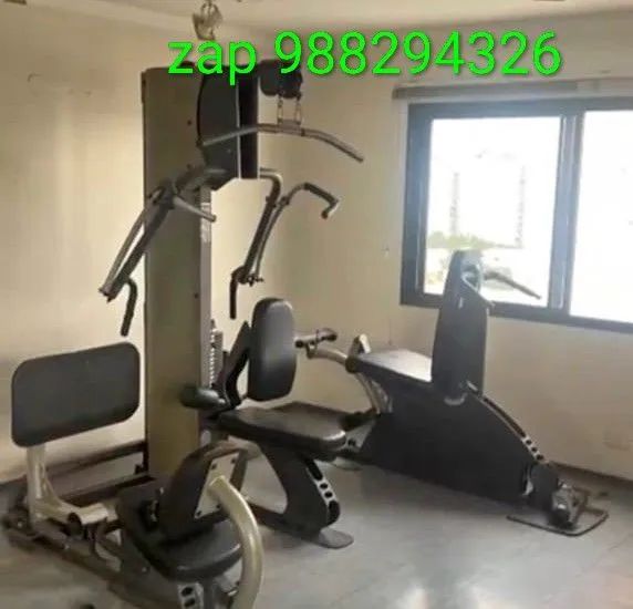 Aparelho de musculação 