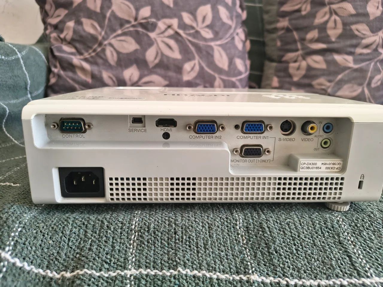 Projetor HITACHI  - Foto 3