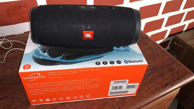 Caixa de som JBL original