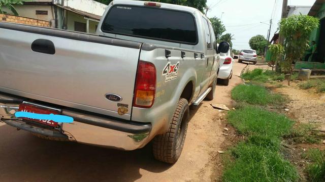 Vendo F250 XLT Diesel 4×4 - Foto 3