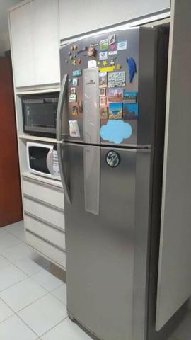 Casa em condomínio fechado 4/4 quatro quartos 222 m2 500 m2 de terreno Jaguaribe - Foto 2