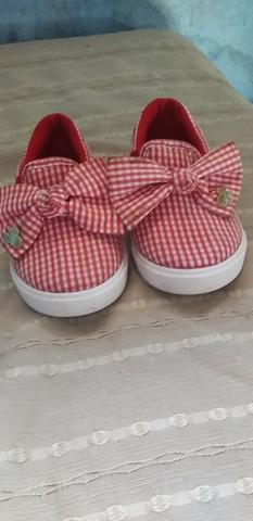 Vendo sapatinho feminino infantil