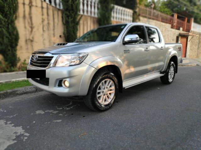 Caminhonete vende ou troca Nova