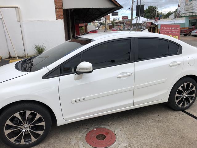 Vendo ou troco por Golf ou Saveiro esse lindo carro de luxo - Foto 4