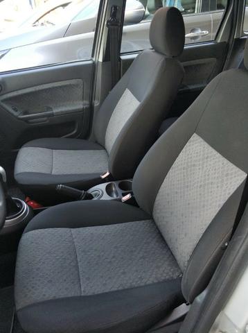 Ford Fiesta - Foto 4