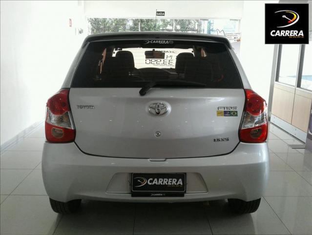 Toyota Etios 1.5 xs 16v - Foto 4