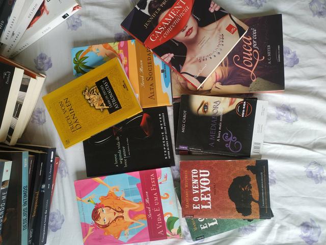 Romances entre outros