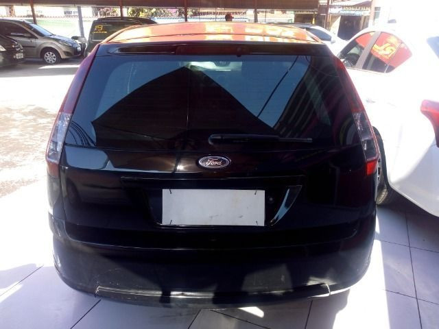 Ford Fiesta Hatch compl + Gnv + 48 X 390,00 Primeira parcela por conta da loja - Foto 5