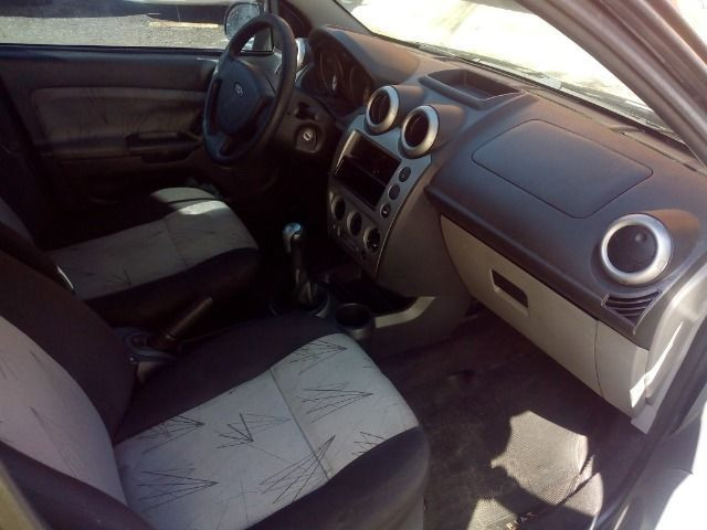 Ford Fiesta Hatch compl + Gnv + 48 X 390,00 Primeira parcela por conta da loja - Foto 9